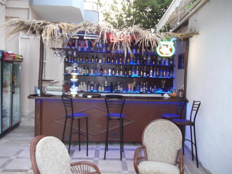 George & Dragon Beach Hotel มาร์มาริส ภายนอก รูปภาพ