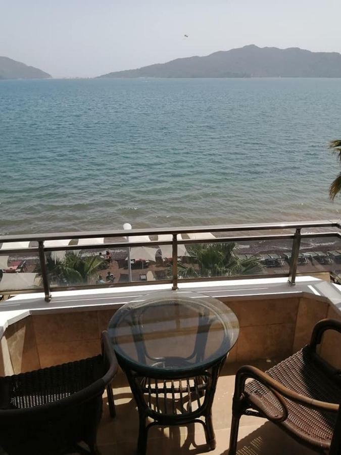 George & Dragon Beach Hotel มาร์มาริส ภายนอก รูปภาพ